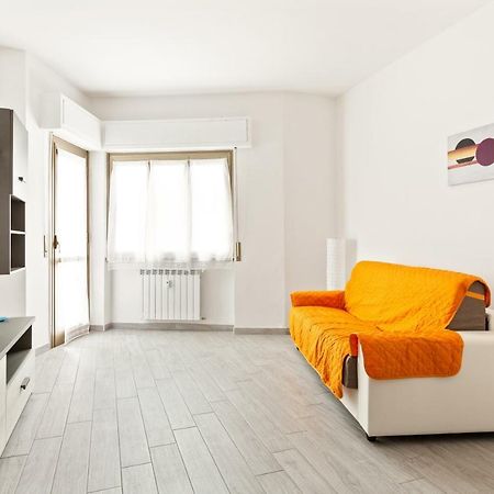 Renewed Balcony Flat With Green Garden Mailand Exterior foto