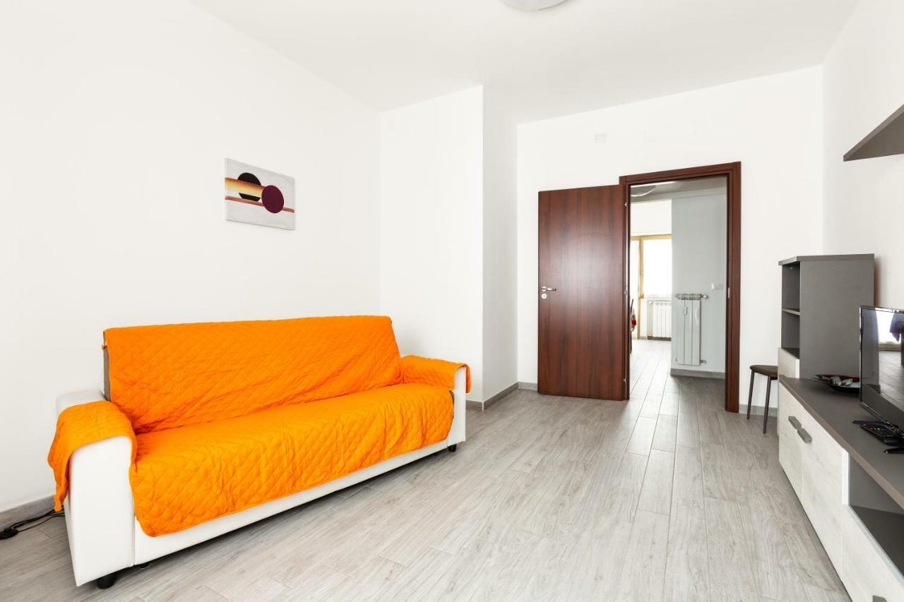 Renewed Balcony Flat With Green Garden Mailand Exterior foto
